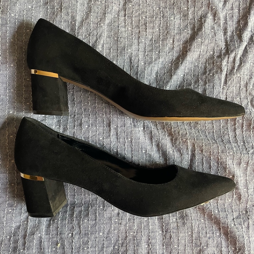 Block Heel Shoe with Gold Detail